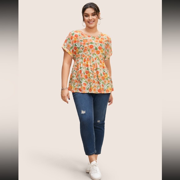 BloomChic Fruit Print Curved Hem Blouse size 1X (14-16) - Picture 3 of 14
